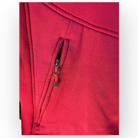 Beautiful MEC zipup ladies size small in excellent condition. - Picture 3 of 6